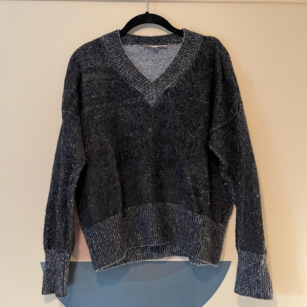 Philosophy black/grey v neck sweater